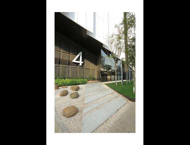 5,554M² BUSINESS CENTRE FOR SALE IN MORNINGSIDE